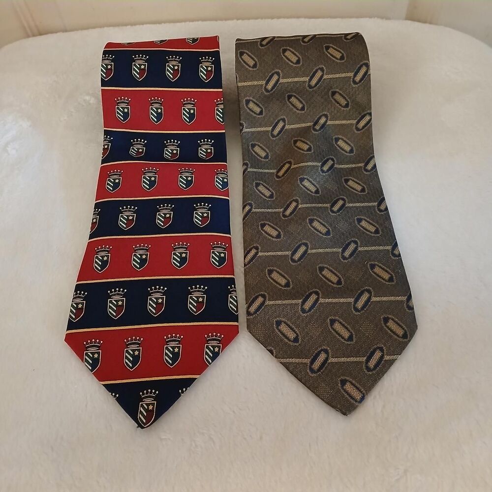 Lot of 2 100% Silk Neck Ties 1 Tommy Hilfiger Striped Crest 1 Handmade in Italy
